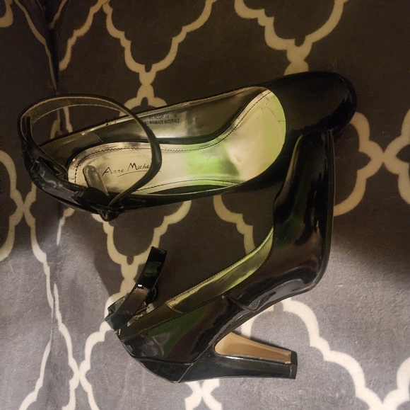 Shoes.. - Picture 9 of 12